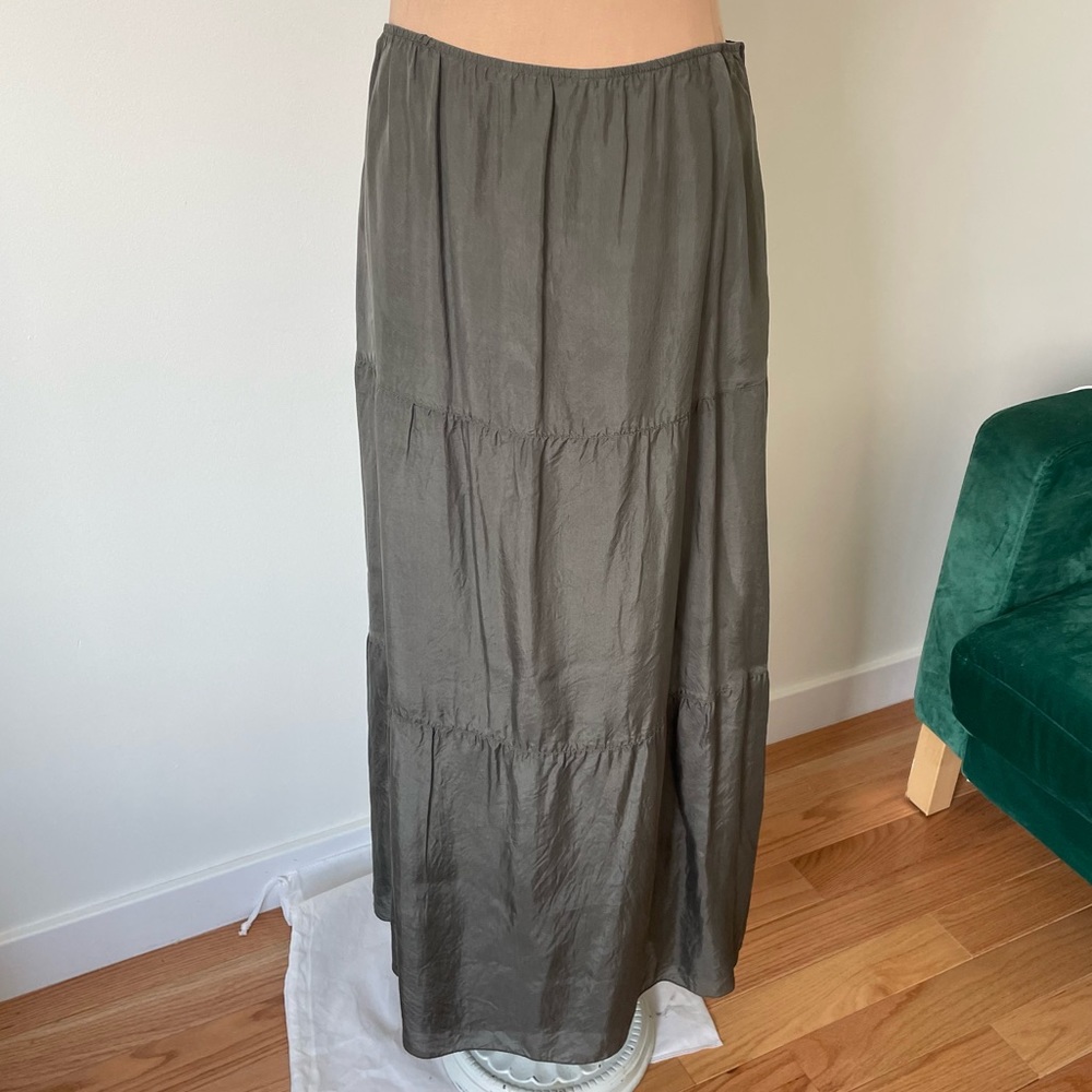 Eileen Fisher Green Gray Silk Tiered Lagenlook Maxi  Skirt EUC Size Medium
